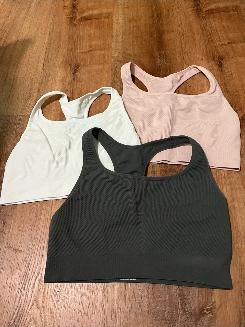 Women’s Seamless Racerback Sport Bras - White, Pink, Gray